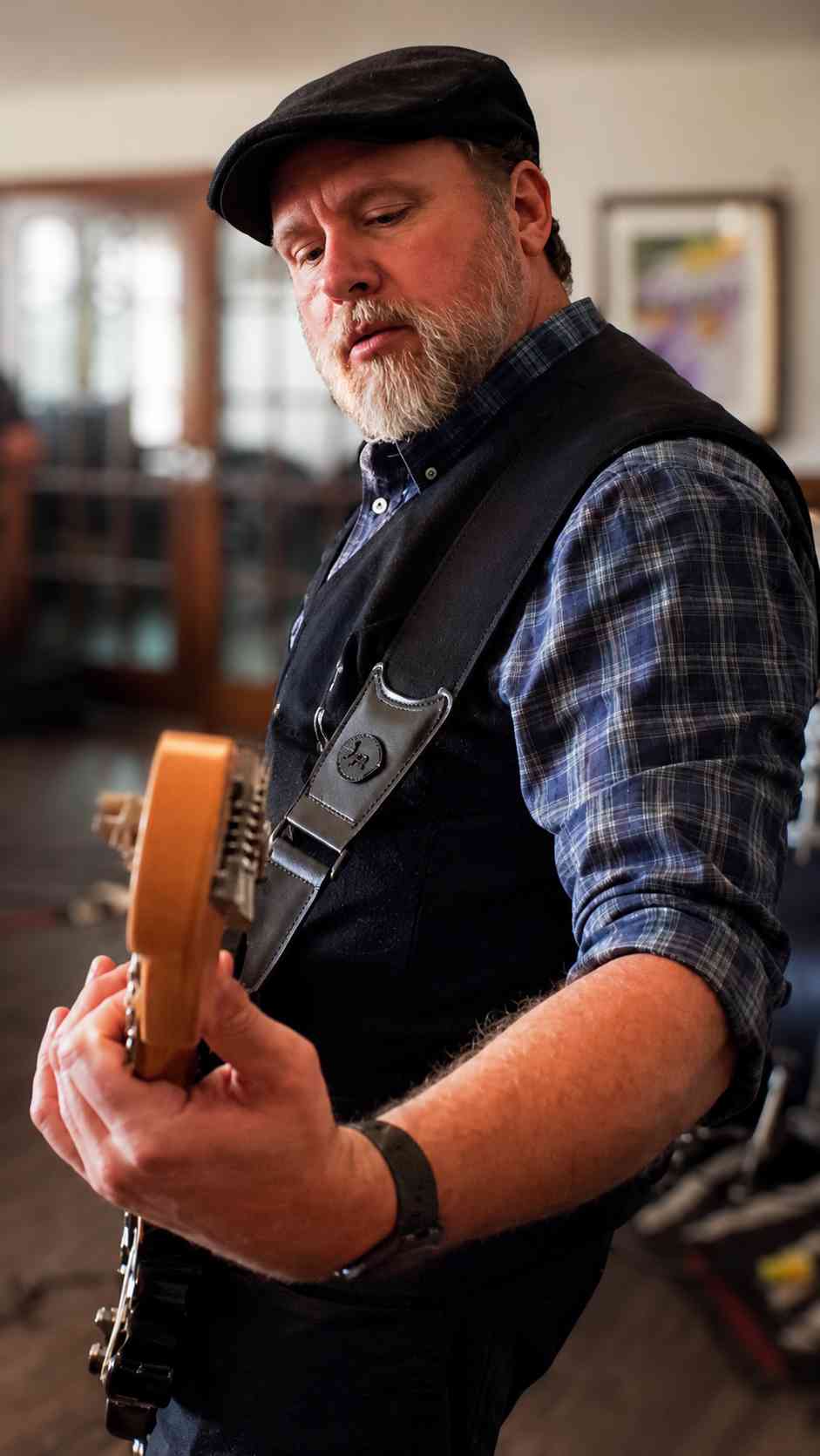 Rodney of CAKEMIX playing bass June 29, 2025